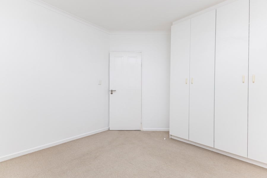 2 Bedroom Property for Sale in Whispering Pines Western Cape